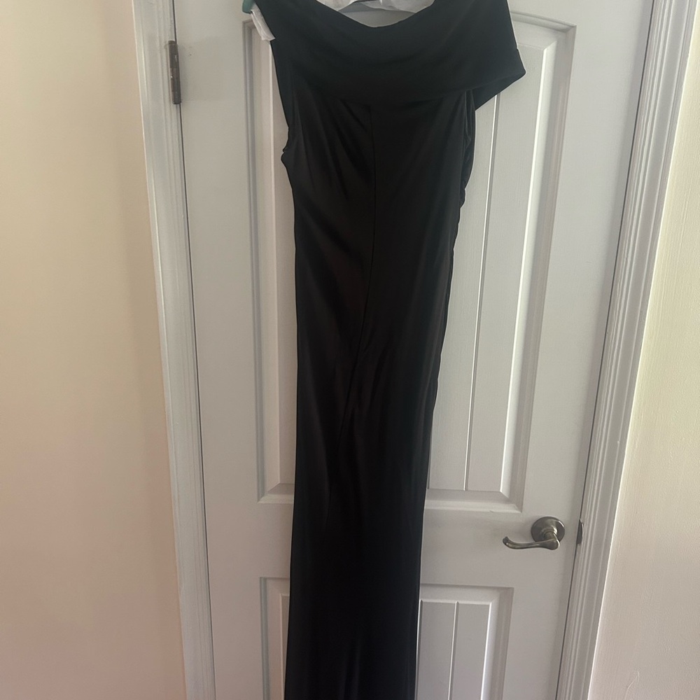 Badgley Mischka Black gown 10